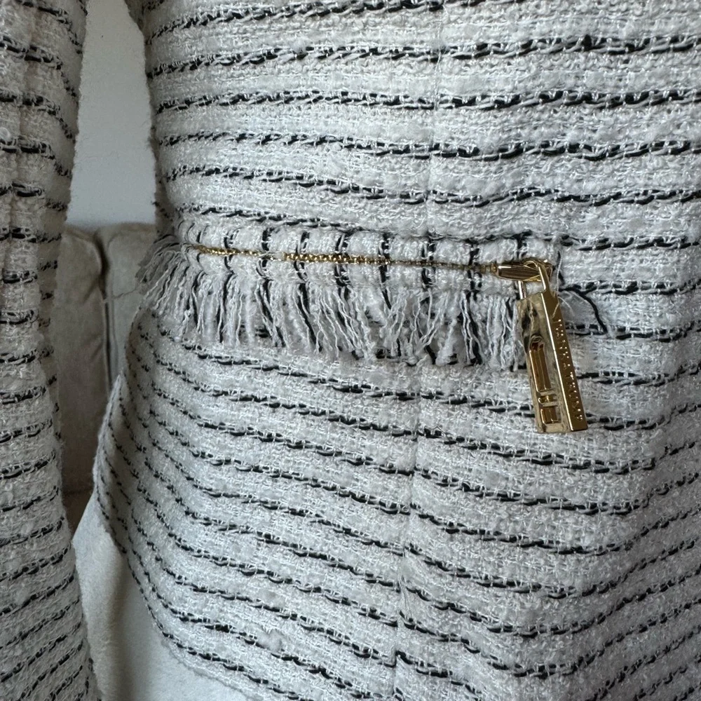 Ivanka Trump Blazer Off White w Black Accent, size small gold accent detail NWTS - Picture 8 of 8